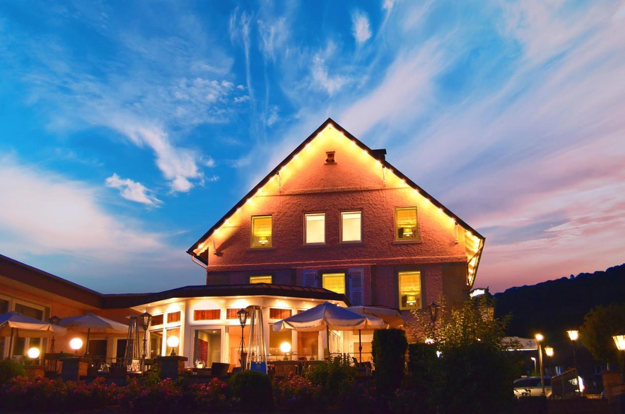 Altes Zollhaus Hotel Ринтелн Екстериор снимка